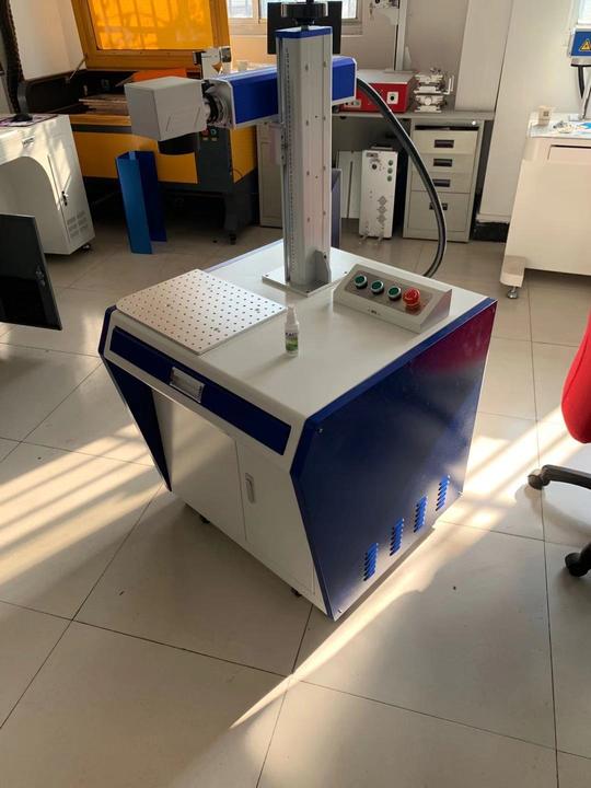 Máquina a Laser de Fibra 50w 300x300mm