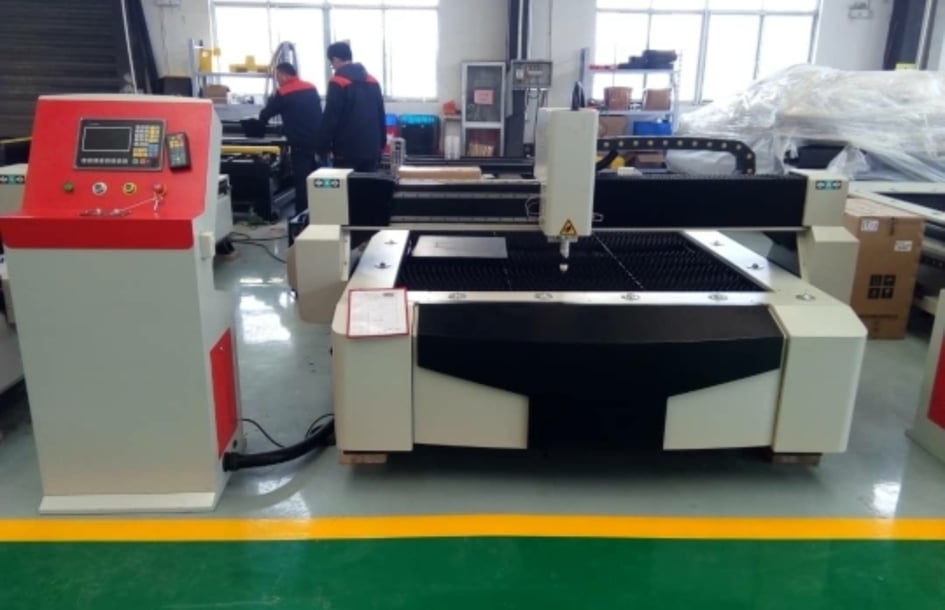 Máquina de Corte a Plasma 1500x3000mm