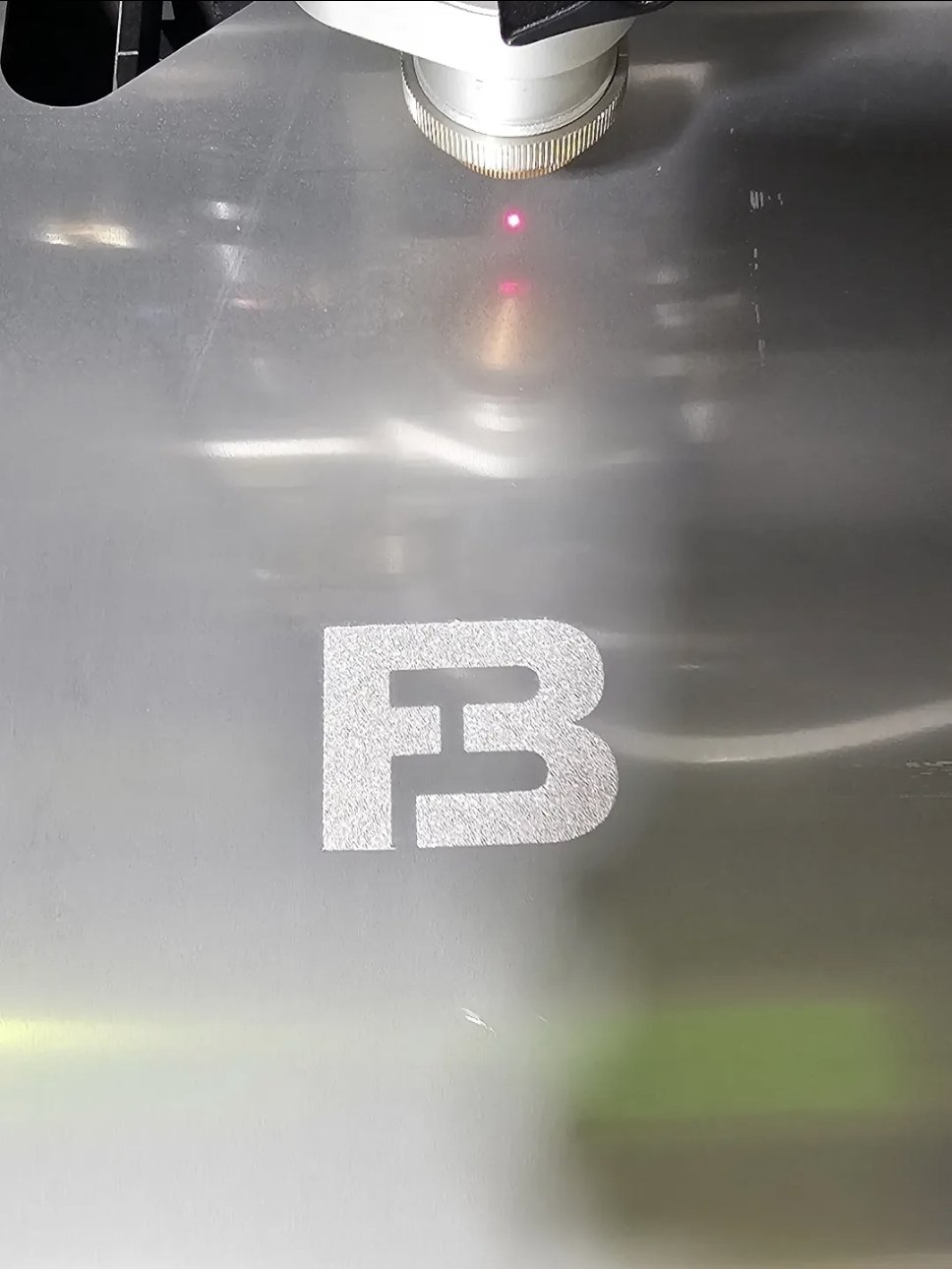 Máquina Laser Fibra + CO2 Combinada 6 em 1 - Image 3