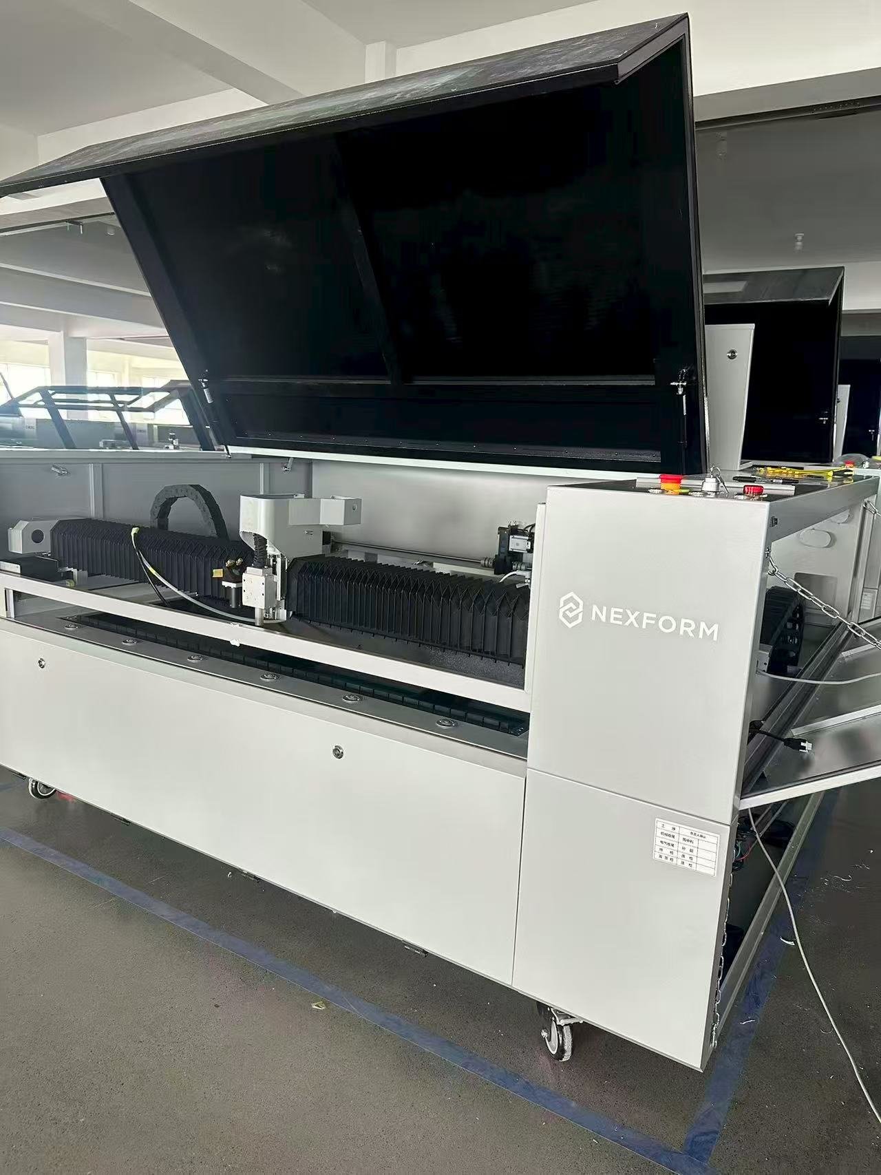 Máquina Laser Fibra + CO2 Combinada 6 em 1 - Image 2
